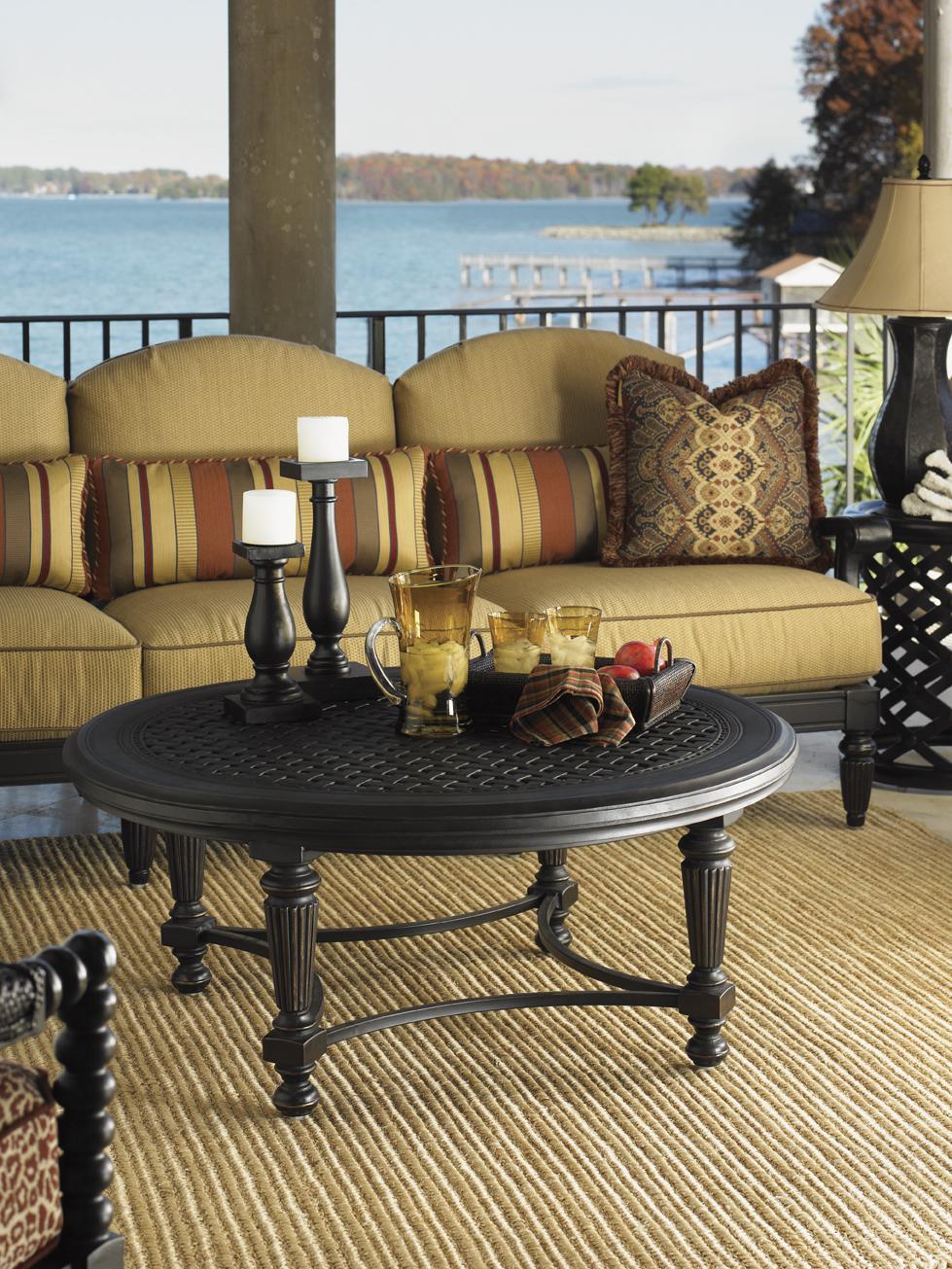 Tommy Bahama Outdoor Living Kingstown Sedona 3190943 Round Cocktail